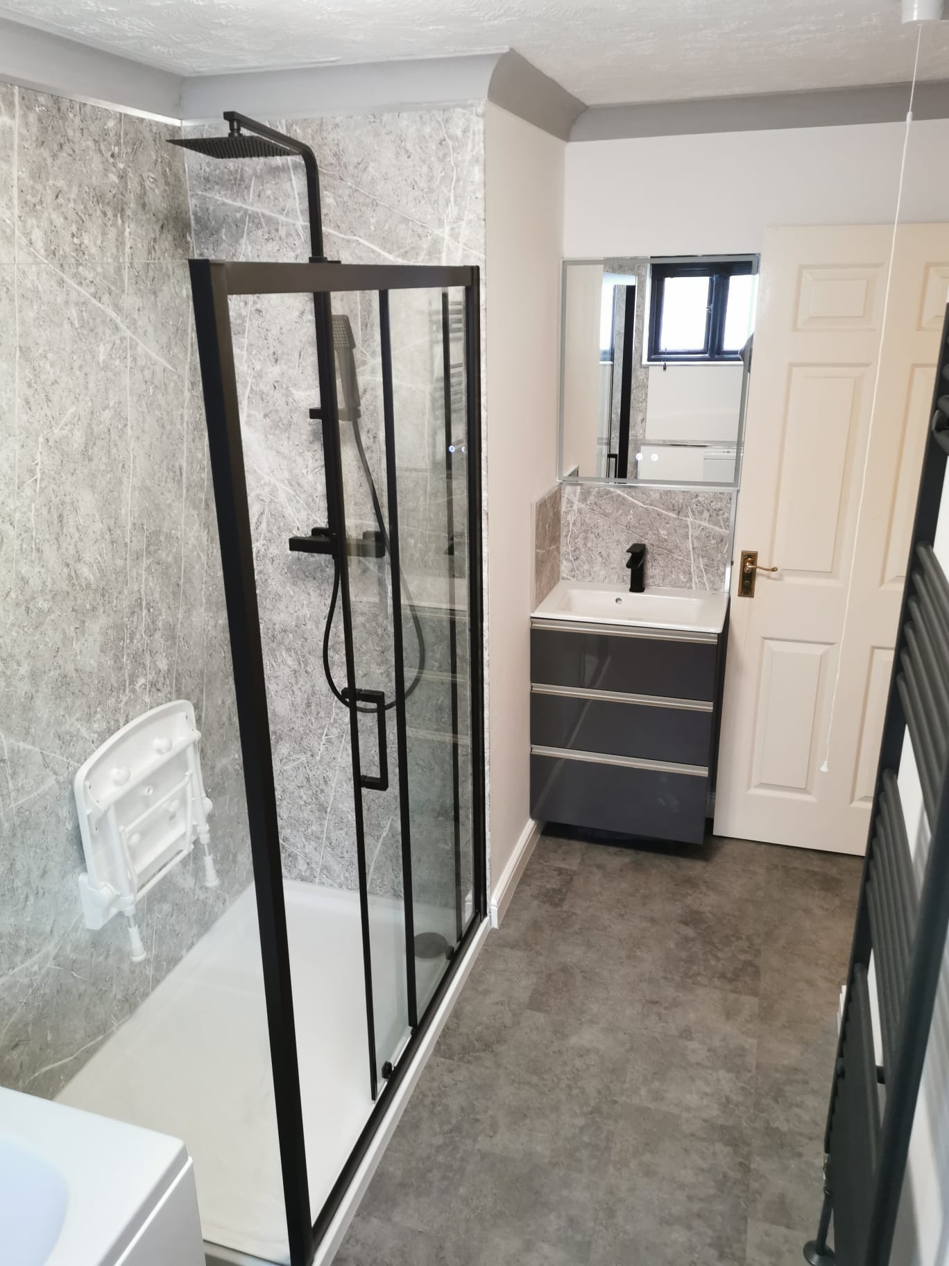 Modern bathroom fitting